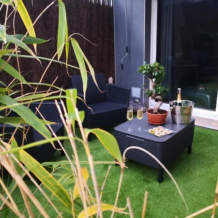 V&spa 2 D'hotes Avec Privatif Dont Avec Un Sauna Bed & Breakfast *