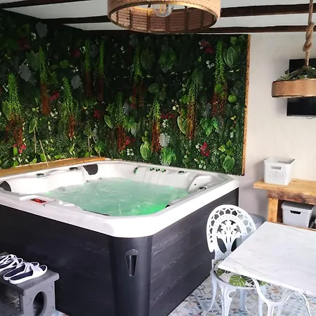 Bed & Breakfast V&spa 2 D'hotes Avec Privatif Dont Avec Un Sauna 3*