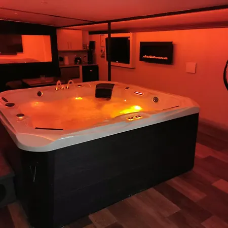 V&spa 2 D'hotes Avec Privatif Dont Avec Un Sauna Bed & Breakfast 3*
