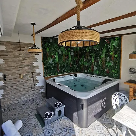 V&spa 2 D'hotes Avec Privatif Dont Avec Un Sauna 3*