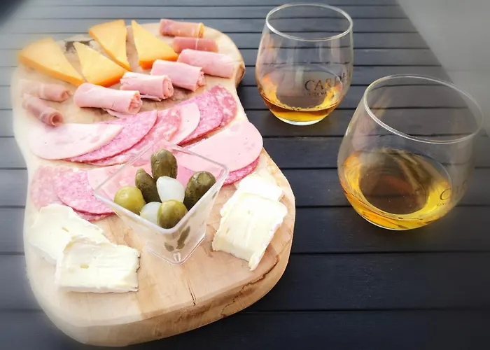 Couette-café V&spa 2 D'hôtes Avec Privatif Dont Avec Un Sauna 3*