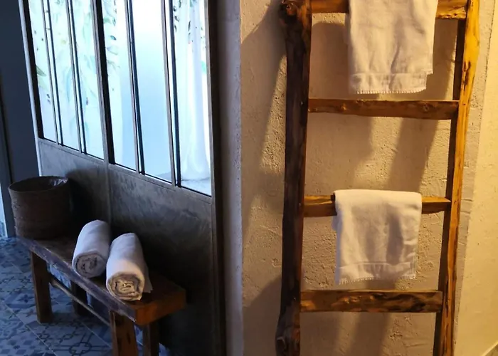 Couette-café V&spa 2 D'hôtes Avec Privatif Dont Avec Un Sauna 3*